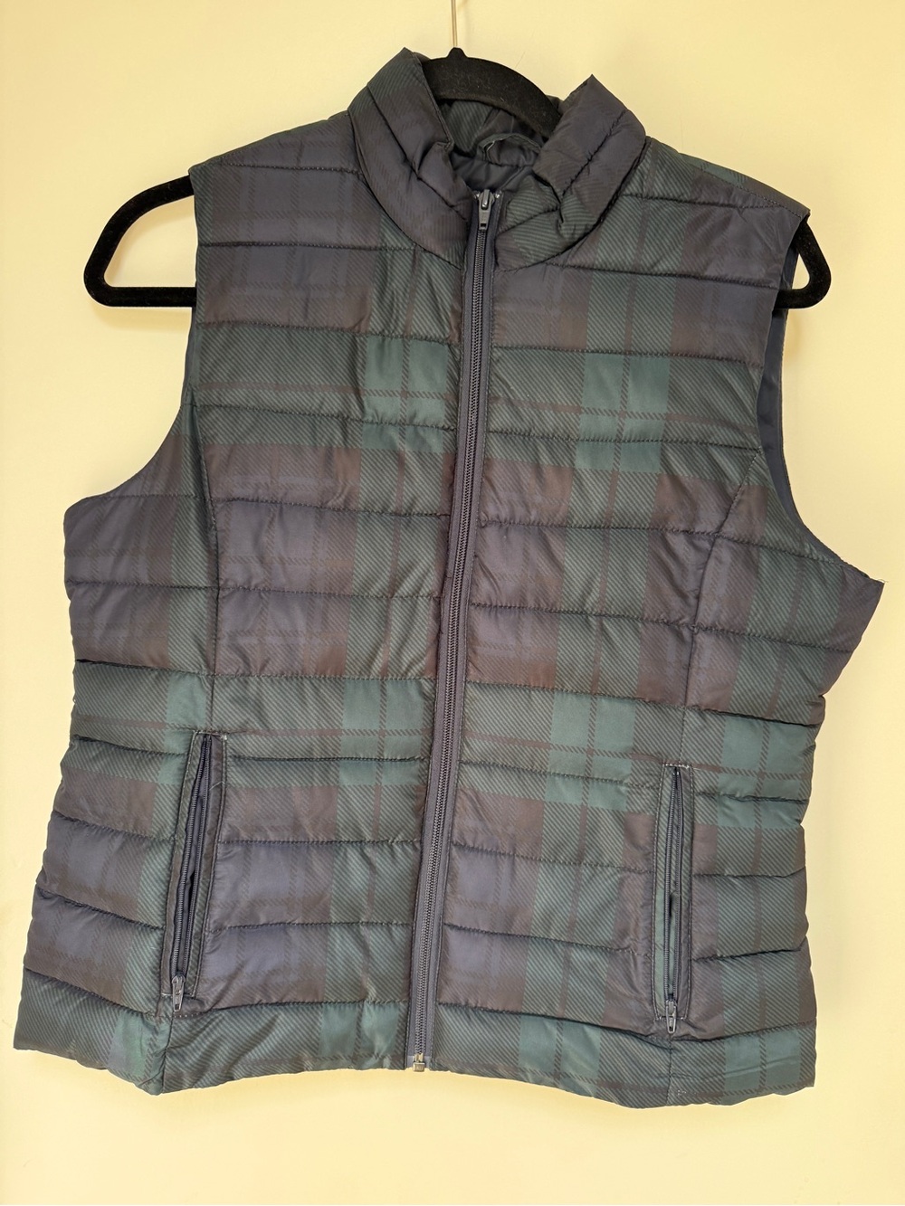Colebrook Plaid Puffer Vest - Dark Green/Black